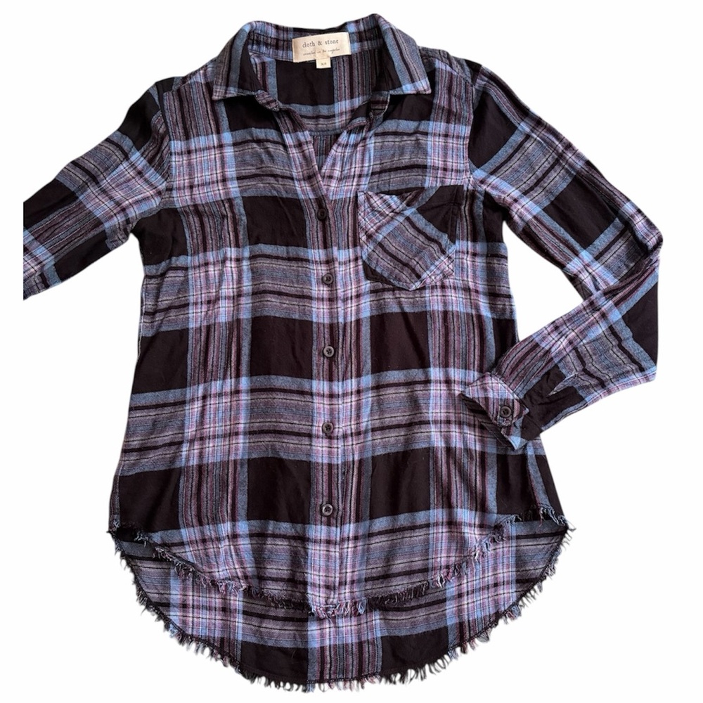 Cloth & Stone Plaid Flannel Button-Up Shirt Size XS Frayed Hem Navy Blue Pocket